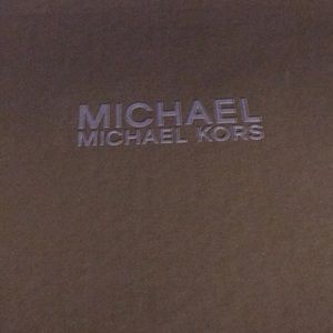 New in box Michael kits shoes 6.5